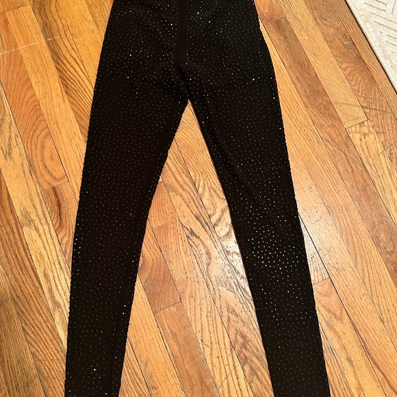 New with tags crop long sleeve top and pants. - Picture 6 of 9